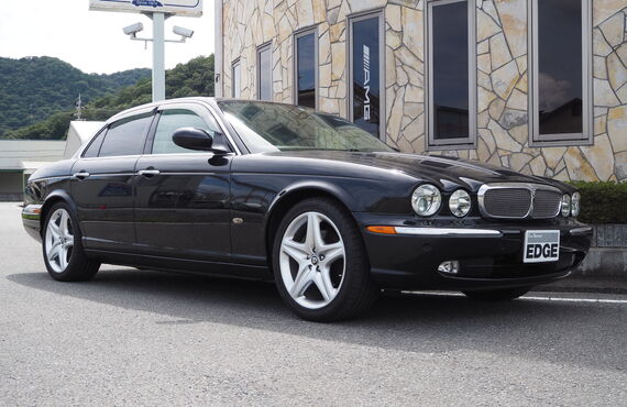 輸入車中古車販売 ｼﾞｬｶﾞｰＸＪ Ｘ３５０ 整備歴多数ありの状態良好の個体です